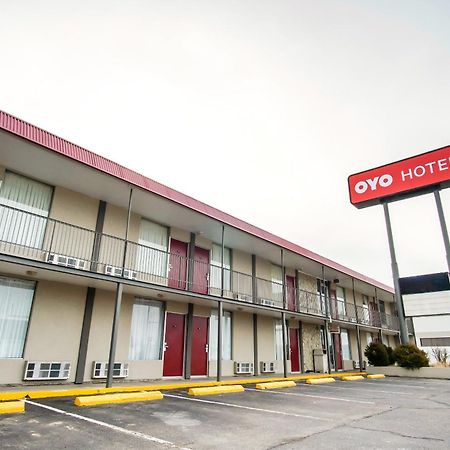 Oyo Hotel Hutchinson West 4Th Ave Εξωτερικό φωτογραφία