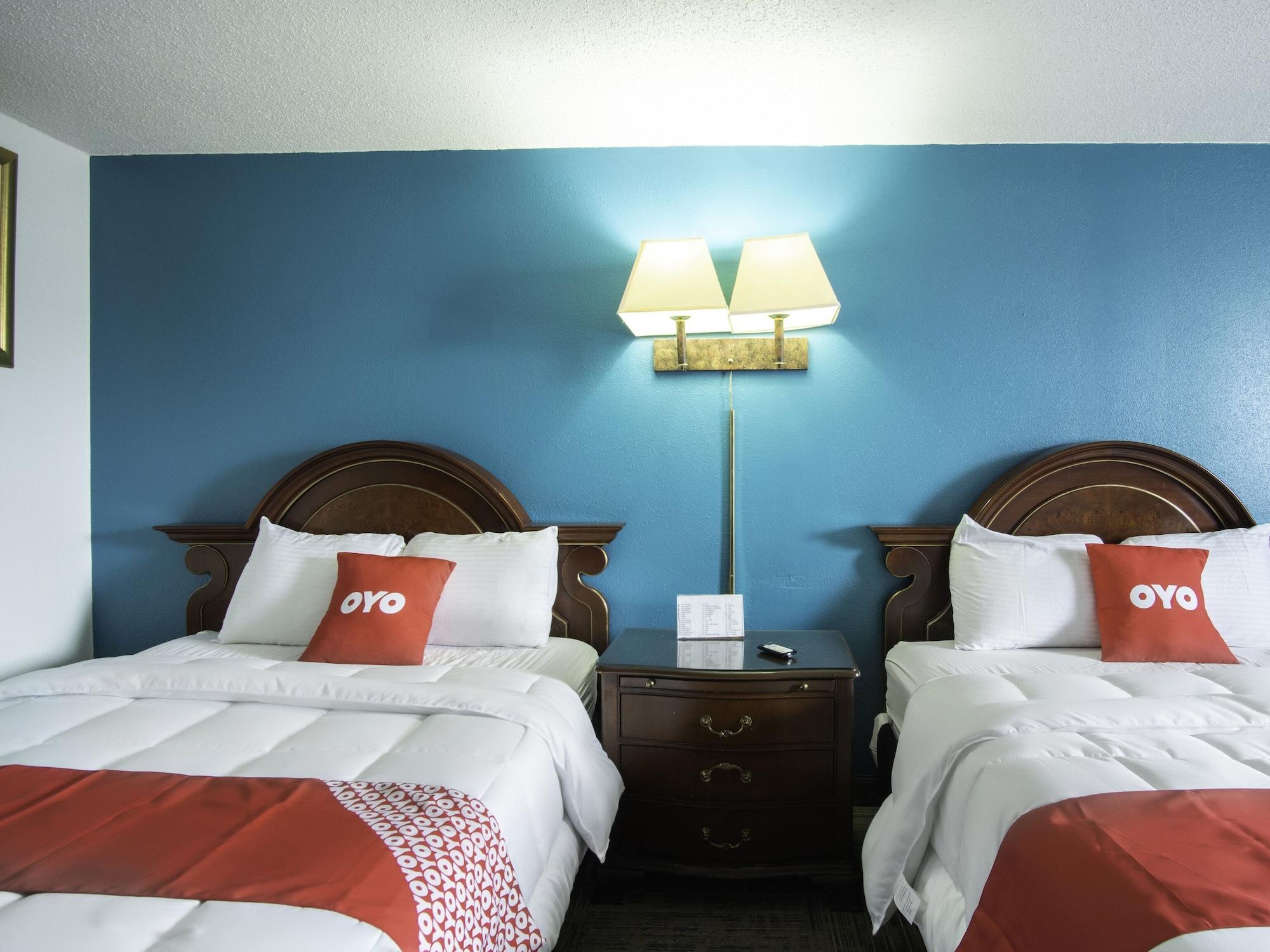 Oyo Hotel Hutchinson West 4Th Ave Εξωτερικό φωτογραφία