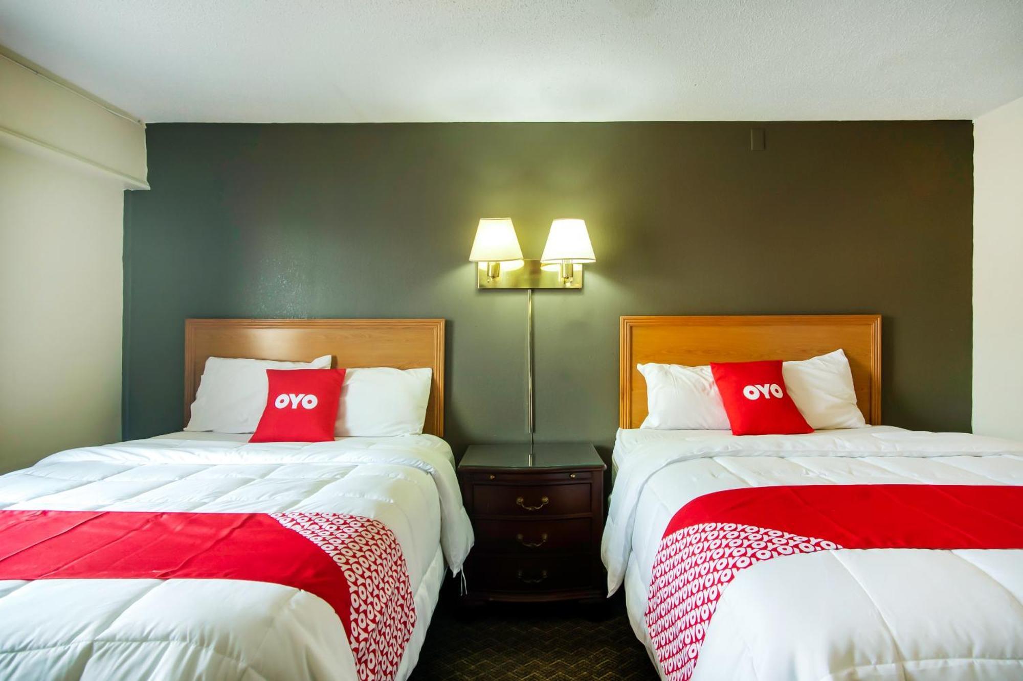 Oyo Hotel Hutchinson West 4Th Ave Εξωτερικό φωτογραφία