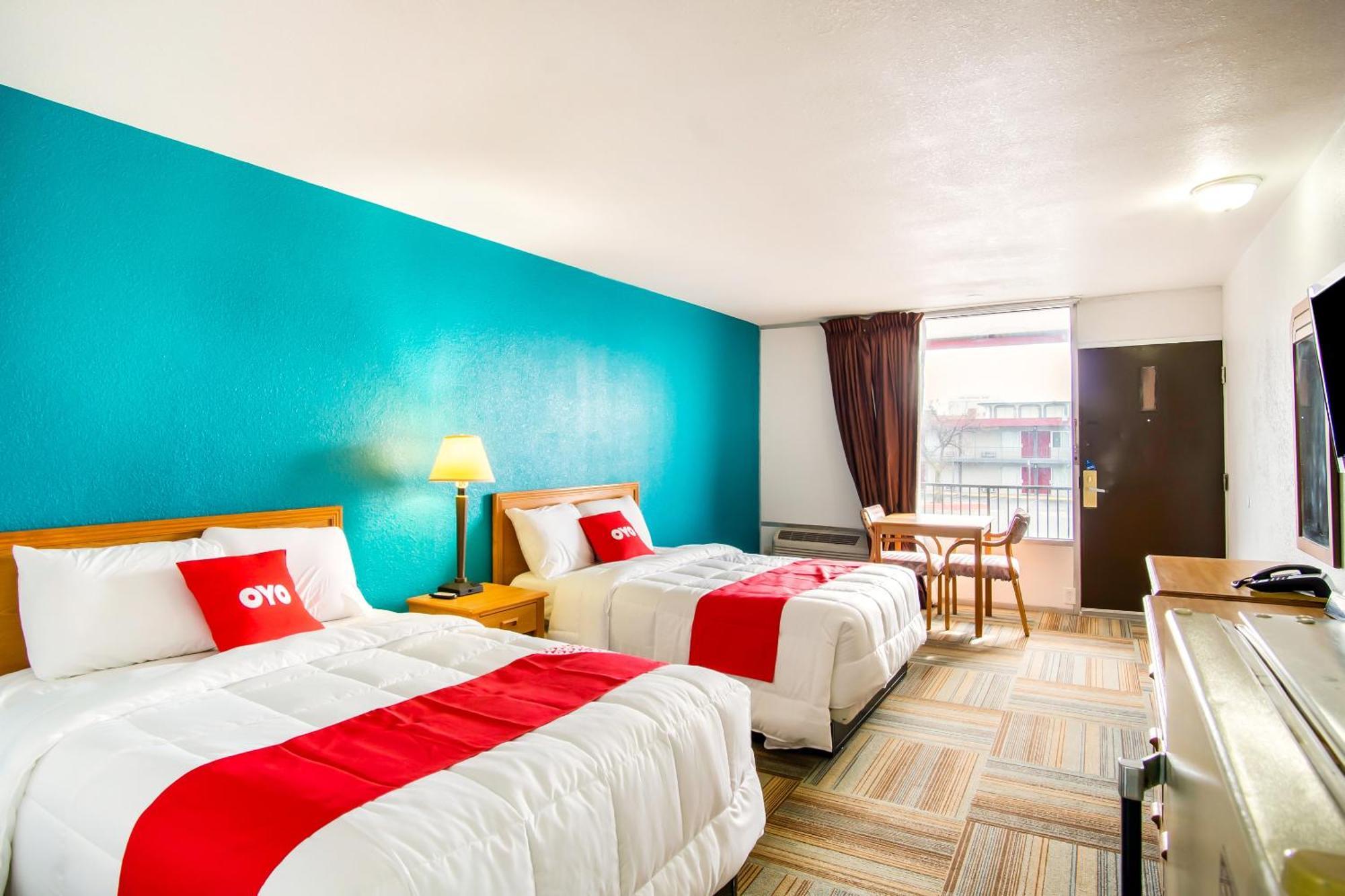 Oyo Hotel Hutchinson West 4Th Ave Εξωτερικό φωτογραφία